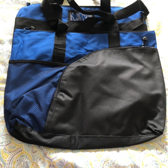 2 Matching Black and Blue Zippered Tote Bags - Picture 3 of 7